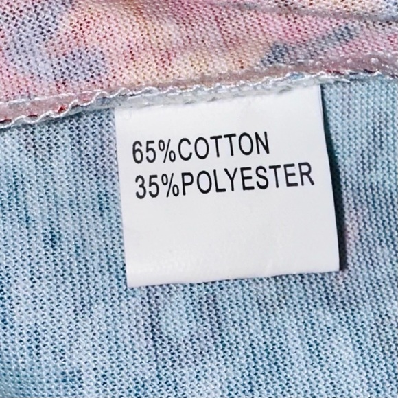 Medallion Print Vneck Tank Top - M - Picture 7 of 7